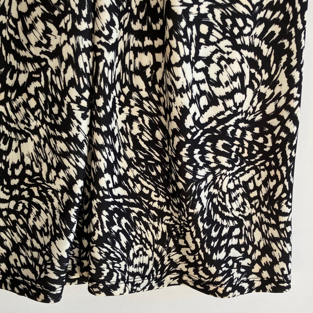 H&M Elegant Black and White-Cream Patterned Dress - Picture 3 of 6